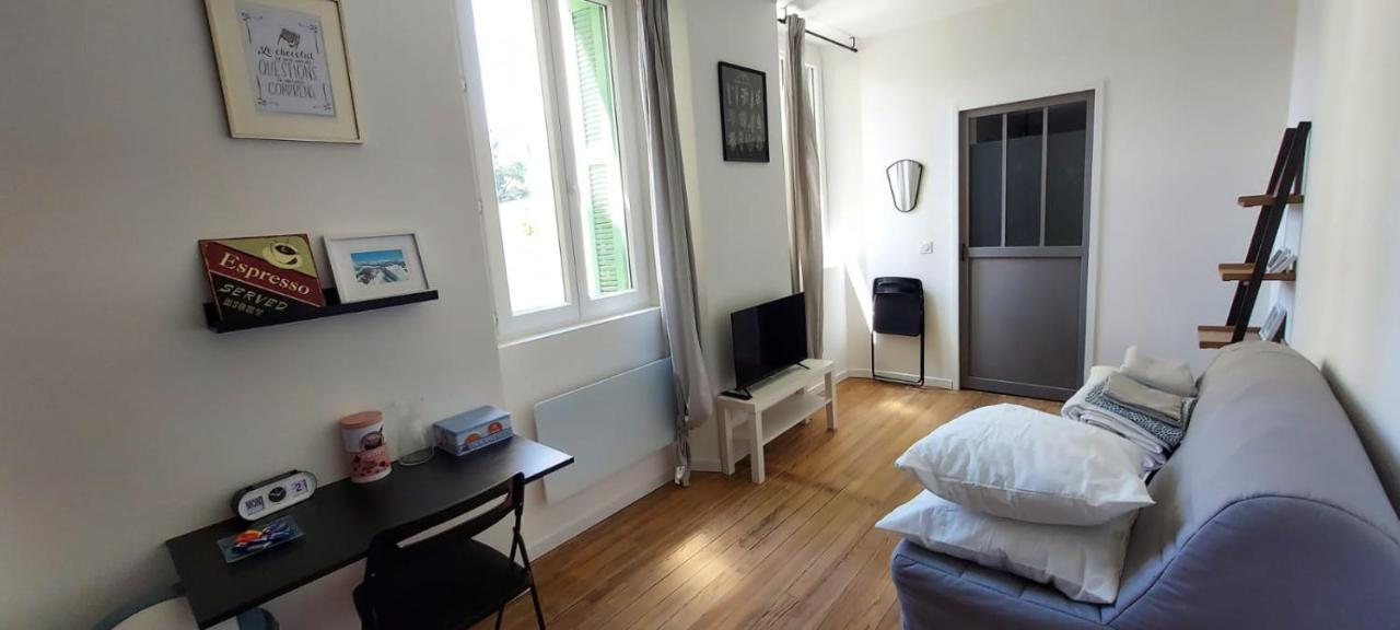 Charmant Studio Proche Centre Ville Et Gare Lourdes Exterior foto
