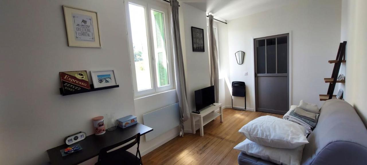 Charmant Studio Proche Centre Ville Et Gare Lourdes Exterior foto