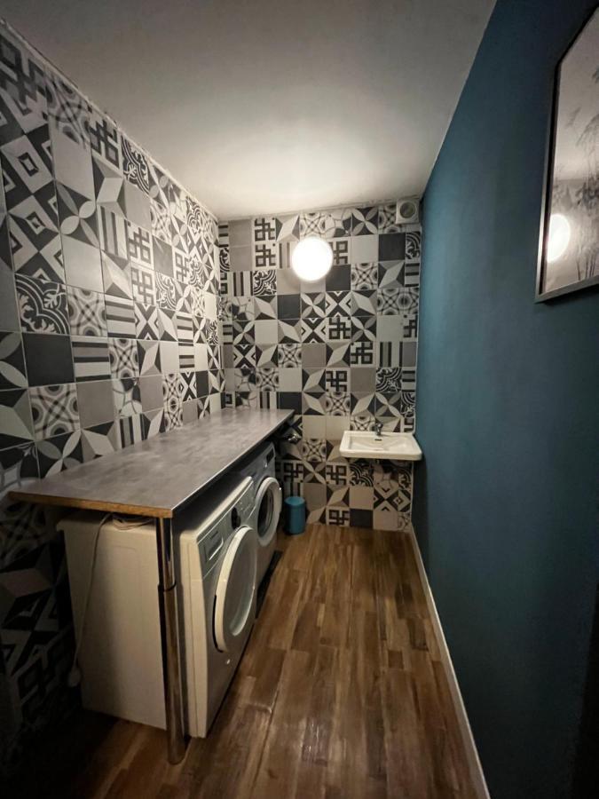 Charmant Studio Proche Centre Ville Et Gare Lourdes Exterior foto